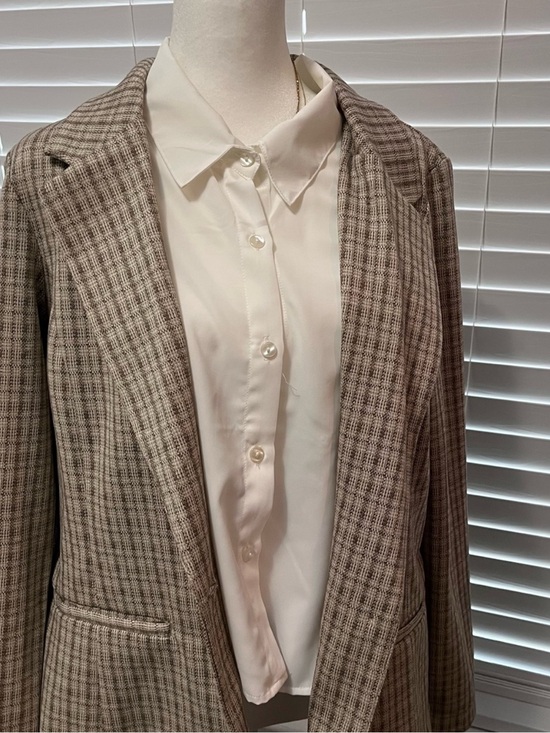 Liverpool Jackets & Blazers - Liverpool Taupe Plaid Blazer